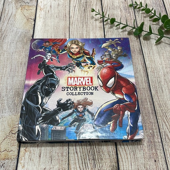 🌸 Clearance! 🌸 Marvel Storybook Collection - Picture 2 of 4